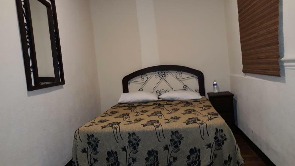 Hotel Niza - Mexico City, Mexico City